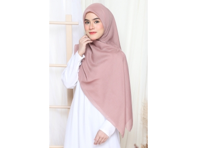 Bawal Ainaa in Rossy Brown